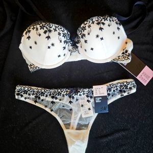 Lace Push-up Bra and Thong.
